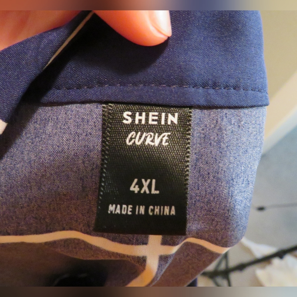 Window Pane Blouse - Picture 2 of 5